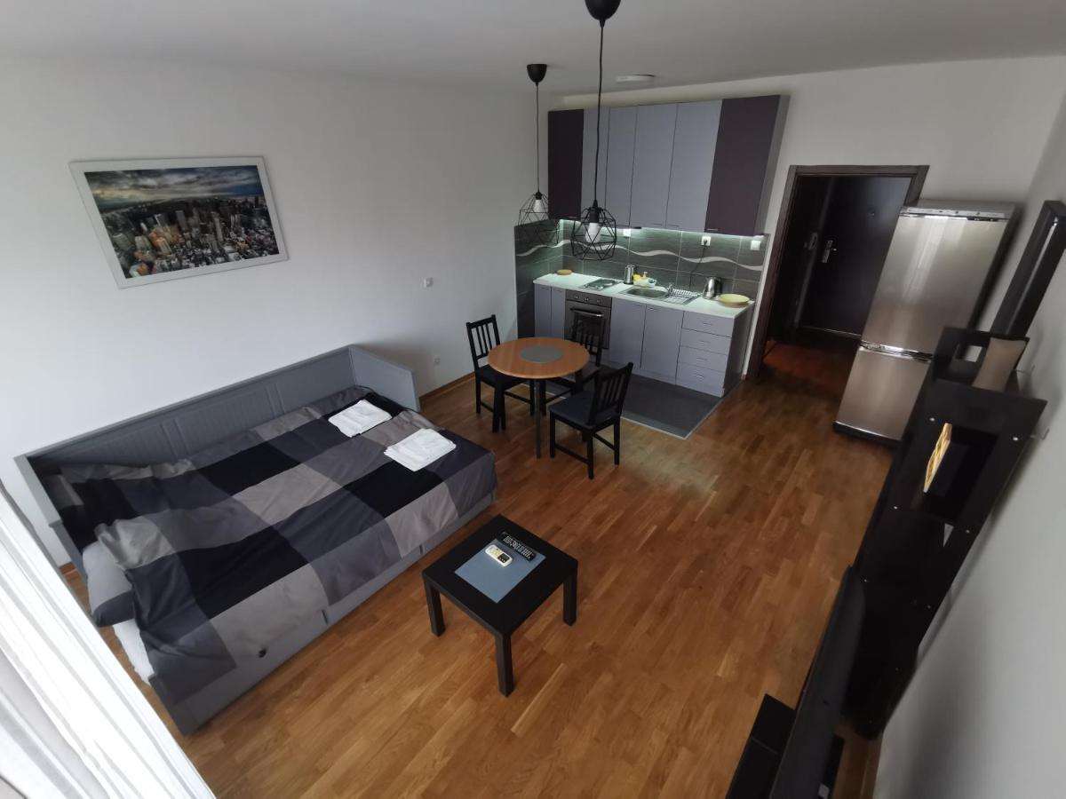 Charlie Aviv Park Apartamento Belgrado Exterior foto